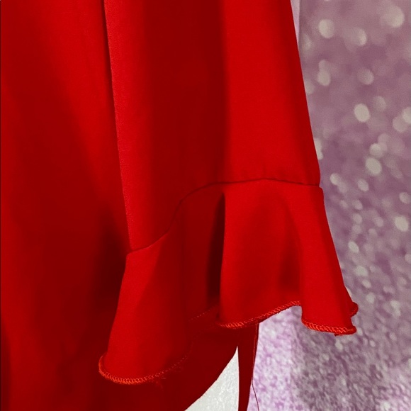 Front tie blouse, fits loosely or tightly tied, your choice - Picture 7 of 13